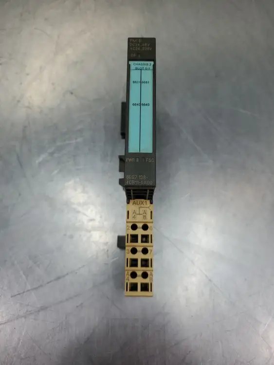 Used Siemens 6ES7138-4CB11-0AB0 SIMATIC S7 Module w/TM-P15C23-A0 Base PLC Processors | Palmetto Automation #1150688