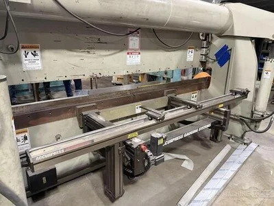 USED 2003 ACCURPRESS 717512