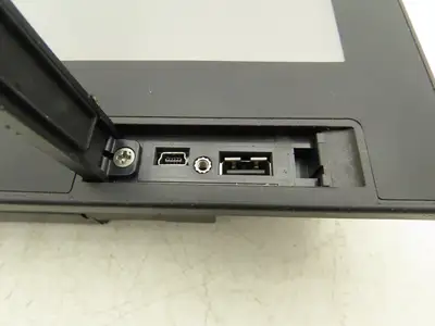 Mitsubishi GT1675M-VTBA 10.4" Color Touch Panel 640x480p 100-240VAC Color LCD