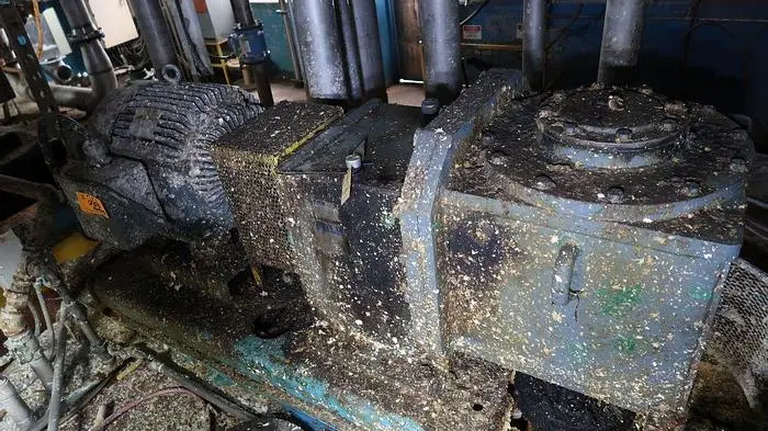 Used VERTICAL BROKE CHEST AGITATOR Stainless Steel Tanks Pennsylvania US | Global Equipment International, LLC #185667