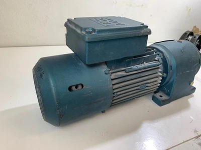 SEW-Eurodrive DFT80K4BMG1HR 0.75kW R40DT80 Gang Reduzierer Bremse V220 Neu
