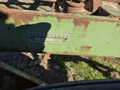 USED 2000 JOHN DEERE 100