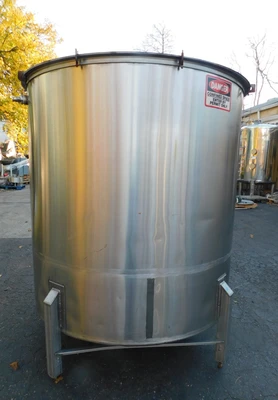 USED SS MIXING TANK 900 GALLON