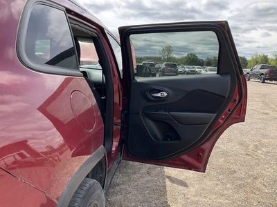 USED 2016 JEEP CHEROKEE