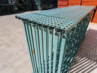 Interlake 10' x 60" Teardrop Pallet Racking Upright 3"x1-5/8" Leg Green