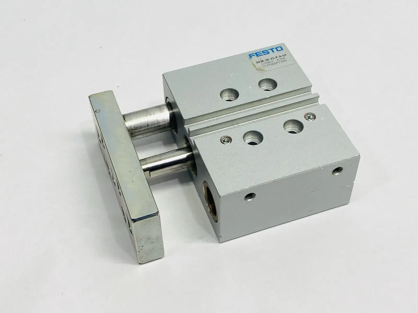 DFM-20-25-P-A-GF, 170841 | Festo DFM-20-25-P-A-GF Pneumatic Guided Drive 20mm Bore 25mm Stroke 170841 - Used