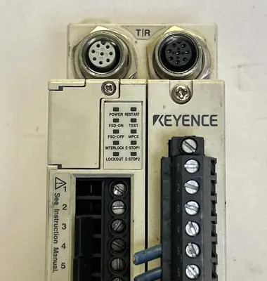 USED KEYENCE SL-R11