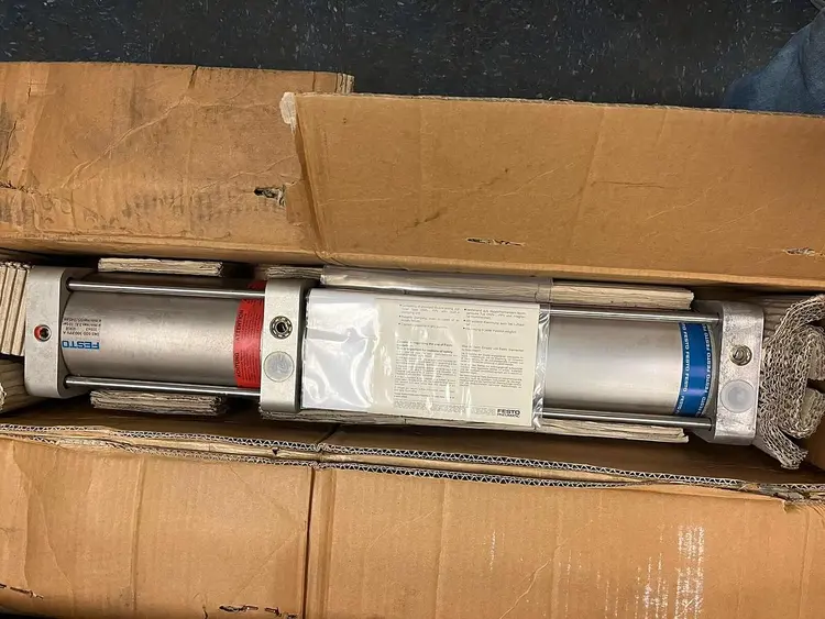 New | in-Stock FESTO DKE-100-300-PPV-A Cylinders | Surplus Asset Holdings #1206415