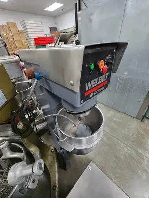 Used WelBilt Used Welbilt Varimixer W40A 40 QT Planetary Mixers Illinois US | Falcon Restaurant Supply #1376811