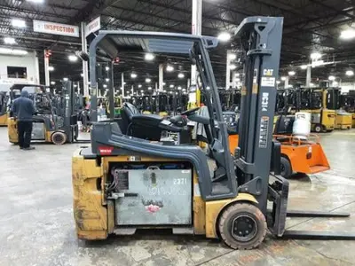 USED 2019 CATERPILLAR 2ET4000