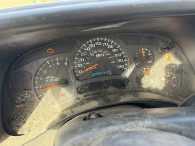 USED 2005 GMC 3500