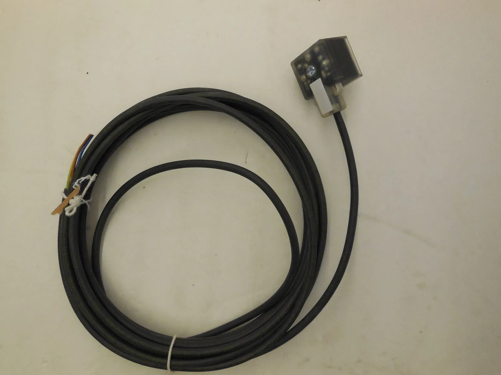 NEW LUMBERG VAD1A-1-3-212/5M CABLE VALVE CONNECTOR VAD1A132125M