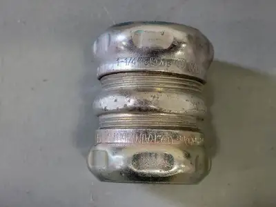 1 1/4" Rain Tight EMT Compression Type Conduit Coupling