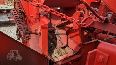 USED 1957 FORD 971