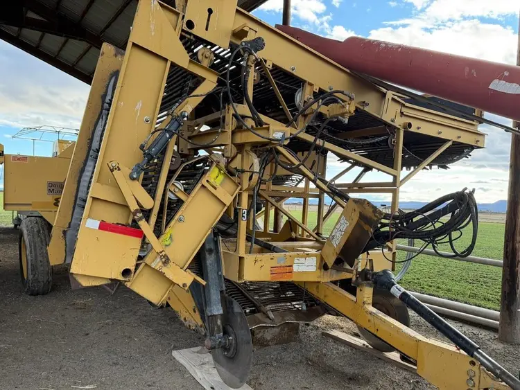 Used DOUBLE L 850 Self-propelled Harvesters Oregon US | Berry Machinery #910861