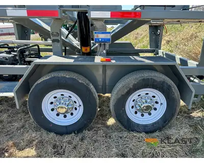 Used TRAVIS _UNKNOWN_ Seed Tenders Iowa US | Keast Enterprises #1360482