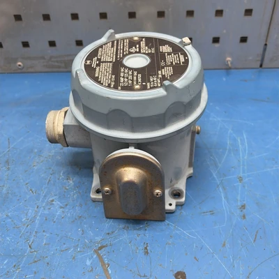 Used Thermon B715140 HVAC Parts and Equipment Indiana US | J&J Industrial Supply #1513212