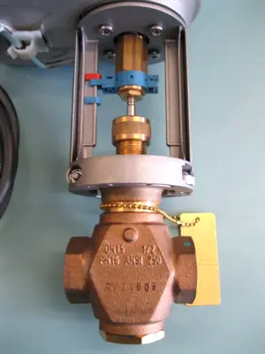 NEW Johnson Controls VG7443GT