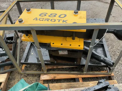 Used AGT PD680-PZ POST DRIVER SKID STEER ATTACHMENT Post Drivers Michigan US | Miedema Asset Management Group #1477171
