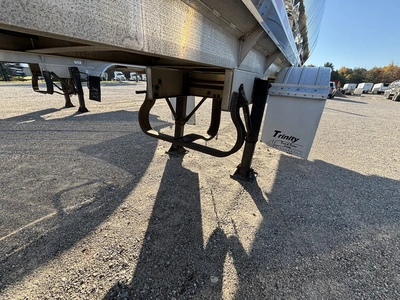 Used 2017 WALKER MILK TANKER TRAILER Liquid Supply Trailers Michigan US | Miedema Asset Management Group #1709458