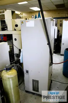 USED 2000 MITSUBISHI RA90