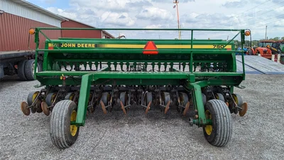 USED JOHN DEERE 750