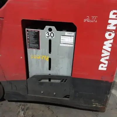 USED 2021 RAYMOND 425-C40QM