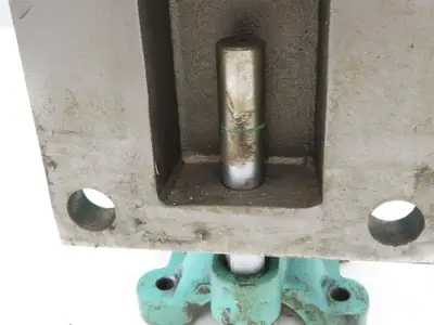 Used DG _UNKNOWN_ Pneumatic Cylinders | Arrow Industrial #612546
