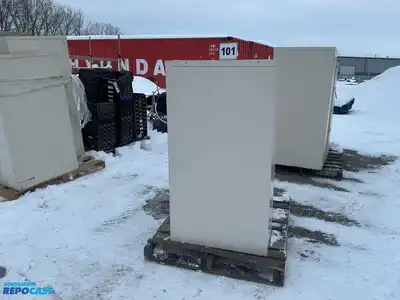 Lot of (2) metal filing cabinets with 4 drawers approx. 15”x29”x52”