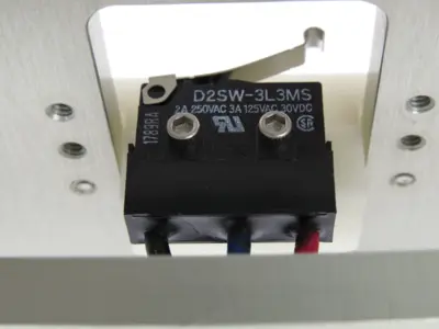 USED Omron D2SW-3L3MS