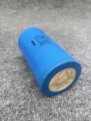 Used Philips 3186GH222T450DMA2 Capacitors California US | Davliegogo LLC #1707619