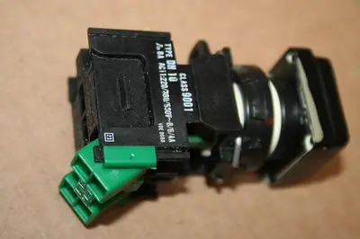 USED SQUARE D PB428 GREEN