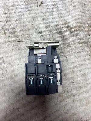 USED SCHNEIDER ELECTRIC LC1 D80 C