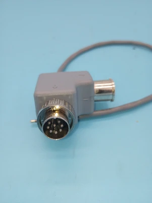 90 DEGREE ADAPTER 8 PIN  MALE TO 8 PIN FEMALE WITH   MIN1 RCA CABLE