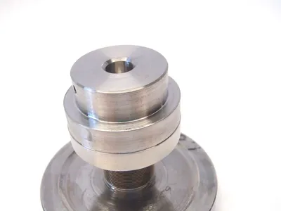 USED BELLOWS ASSEMBLY HOLDER DISC AND BELLOWS JB-25-TD-B 1E2