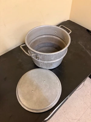 cooking pot