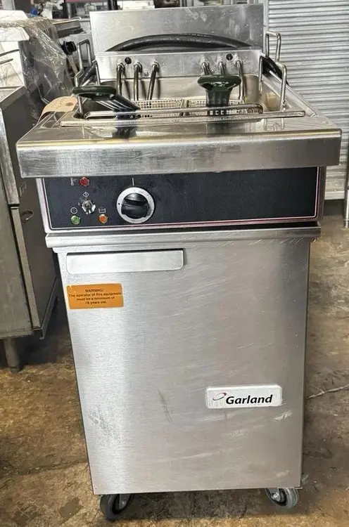 Used GARLAND _UNKNOWN_ Cookers / Coolers / Fryers | Surrey Food Equipment #436550