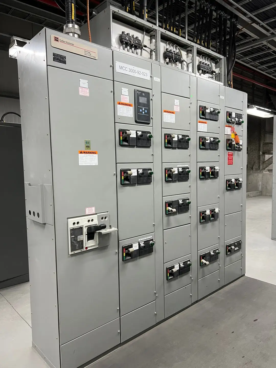 Advantage 2100 MCC, 600V, 3-Ph, 1200A, 5 Sections