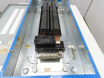 GE AQF1422CBX Panelboard 42 Space 120/240V 1Ph 225A 3 Wire 225A Main Breaker