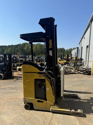 USED 2012 YALE NR035DA