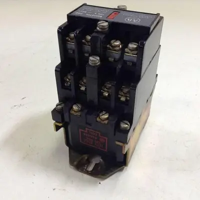 USED ALLEN BRADLEY 700-N800A1 SER C
