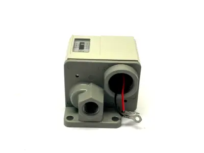 IS3000-02L5 | SMC  Pressure Switch - New Other