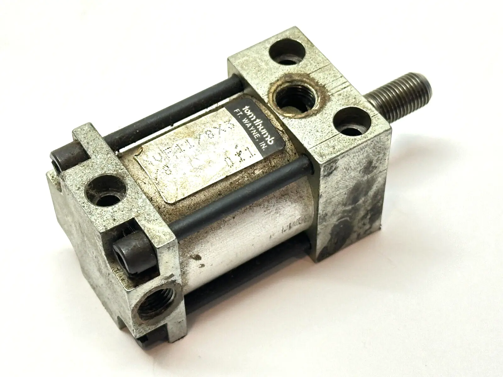 AVF11/8X3/8 | Tom Thumb  Pneumatic Cylinder 1-1/8" Bore 3/8" Stroke - Used