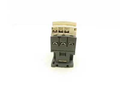 Schneider LC1D126M7 Contactor AC Switching 220V 13A