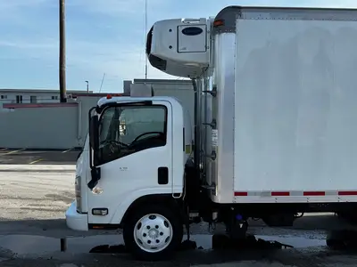 Used 2017 ISUZU NPR XD Reefer Trucks Florida US | Truck and Van Outlet #1509162