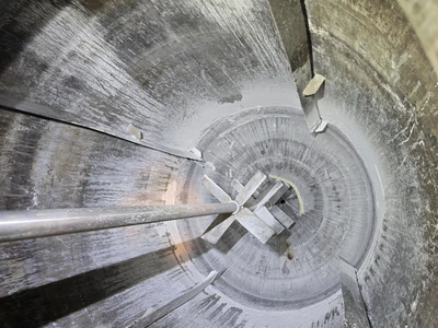 3000LVertical enclosed 1/2 coiled JKTD Reactor