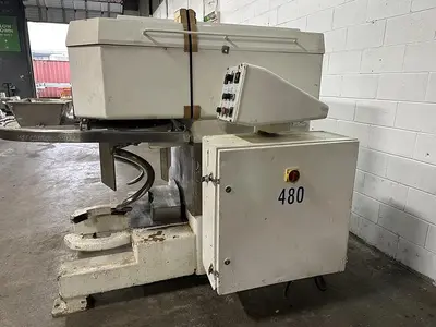 USED 1993 VMI SPI400DAVI