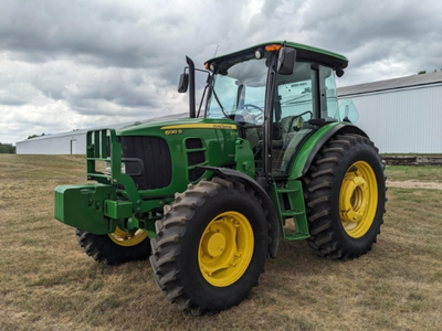 USED 2013 John Deere 6130D