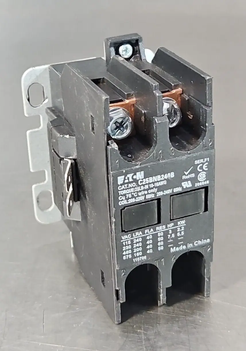 Eaton Cutler Hammer C25BNB240B Contactor (BIN3.4.4)