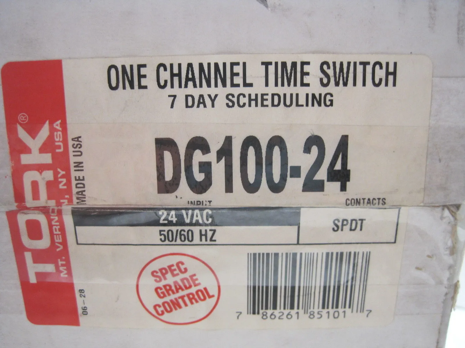NEW TORK DIGITAL DG100-24 ONE CHANNEL TIME SWITCH DG10024
